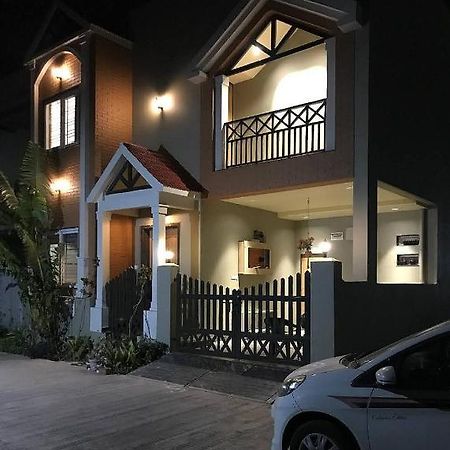 Entire Craftsman House With 2 Bedrooms Kitchen And More Rāipur Exterior foto