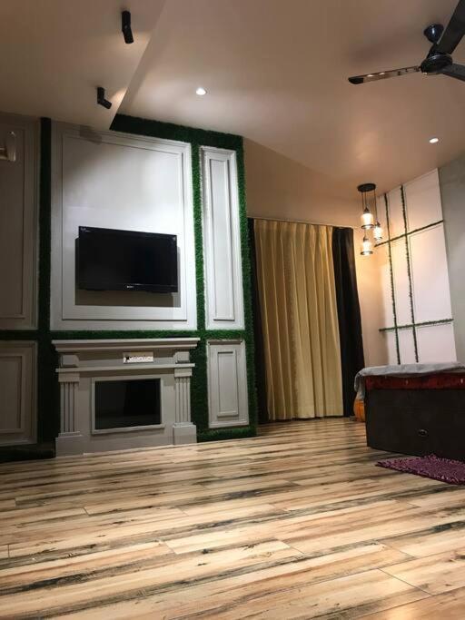 Entire Craftsman House With 2 Bedrooms Kitchen And More Rāipur Exterior foto